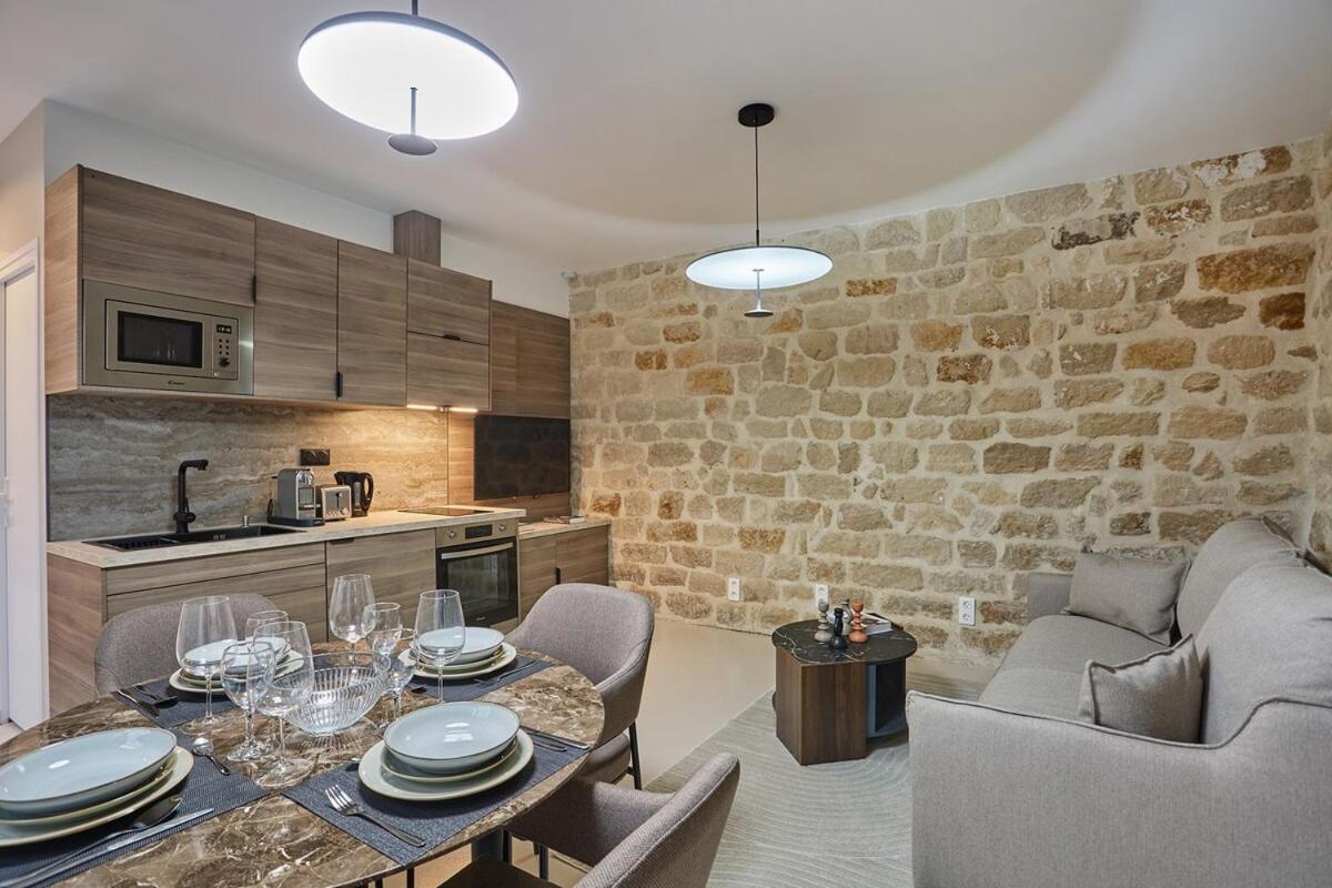Center Of By Prestige Appartamento